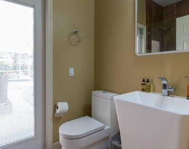 14816 Stirrup Lane - Photo Thumbnail 21