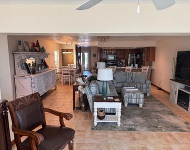 409 Fernandina Street - Photo Thumbnail 8