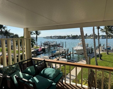 409 Fernandina Street - Photo Thumbnail 21