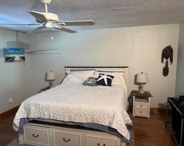409 Fernandina Street - Photo Thumbnail 28