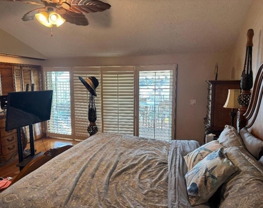 409 Fernandina Street - Photo Thumbnail 18