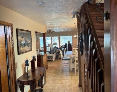409 Fernandina Street - Photo Thumbnail 10