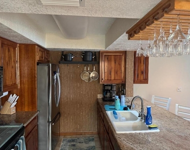 409 Fernandina Street - Photo Thumbnail 13
