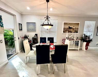 4720 Mimosa Place - Photo Thumbnail 4