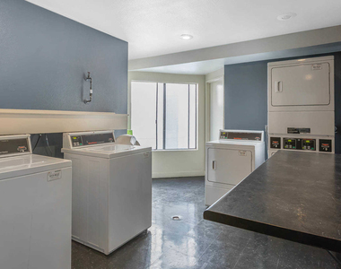 201 W. Fairview - Photo Thumbnail 29