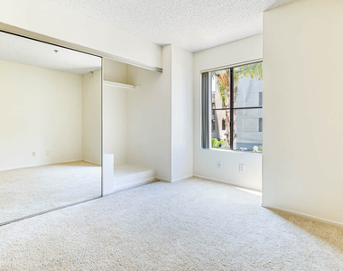 201 W. Fairview - Photo Thumbnail 19
