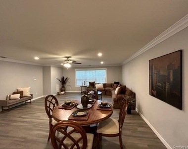 98 Village Green Drive - Photo Thumbnail 5