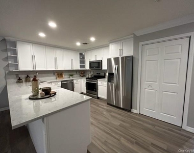 98 Village Green Drive - Photo Thumbnail 2