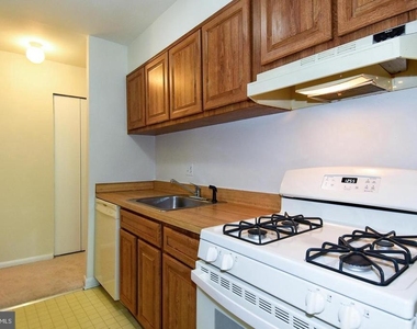 3302 Woodburn Village Drive - Photo Thumbnail 15