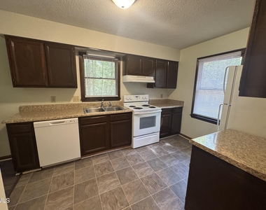 5112 Vann Street - Photo Thumbnail 1