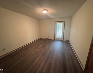 5112 Vann Street - Photo Thumbnail 8