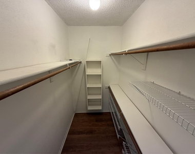 114 E 31st St - Photo Thumbnail 4
