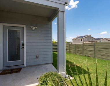 16722 Sonoma Breeze Dr - Photo Thumbnail 27