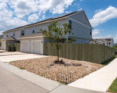 16722 Sonoma Breeze Dr - Photo Thumbnail 32