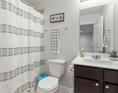 16722 Sonoma Breeze Dr - Photo Thumbnail 16