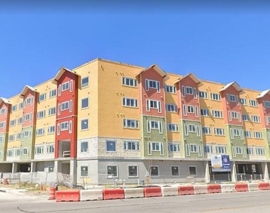 111 Ames Ave - Photo Thumbnail 1