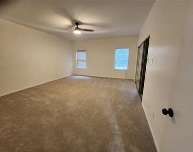 3130 Holly Hall Street - Photo Thumbnail 15