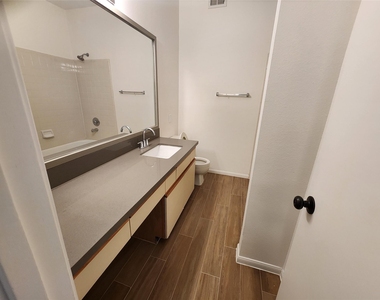 3130 Holly Hall Street - Photo Thumbnail 8