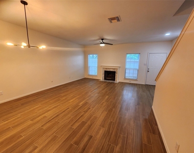 3130 Holly Hall Street - Photo Thumbnail 4