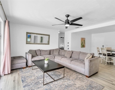 1661 Coronado Road - Photo Thumbnail 33