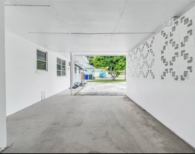 1661 Coronado Road - Photo Thumbnail 46