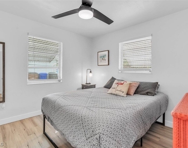 1661 Coronado Road - Photo Thumbnail 42