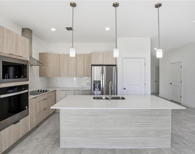 1087 Rugby Lane - Photo Thumbnail 1