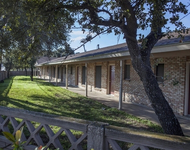 8219 Perrin Beitel Road - Photo Thumbnail 12