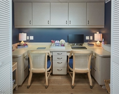 4651 Gulf Shore Boulevard N - Photo Thumbnail 10