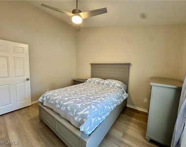 5045 Cedar Springs Drive - Photo Thumbnail 8