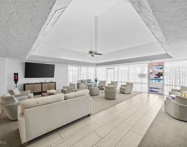200 Forest Lakes Boulevard - Photo Thumbnail 11