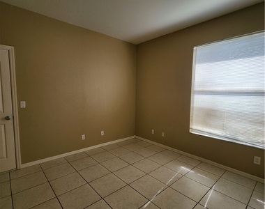 11082 Lakeland Circle - Photo Thumbnail 17