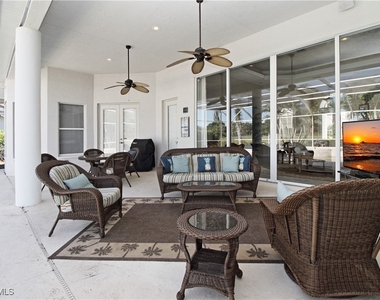 1901 Winding Oaks Way - Photo Thumbnail 20