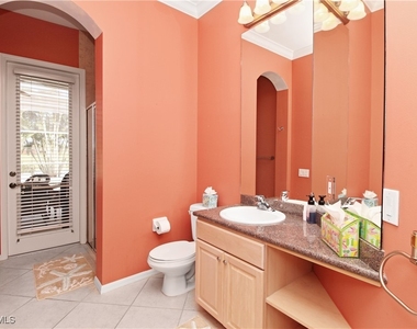 1901 Winding Oaks Way - Photo Thumbnail 16