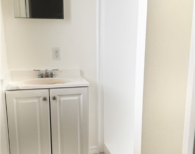 757 95th Avenue N - Photo Thumbnail 7