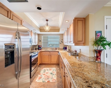 3500 Gulf Shore Boulevard N - Photo Thumbnail 8