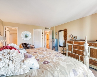 3500 Gulf Shore Boulevard N - Photo Thumbnail 15