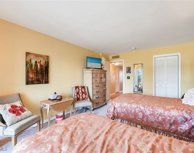 3500 Gulf Shore Boulevard N - Photo Thumbnail 21