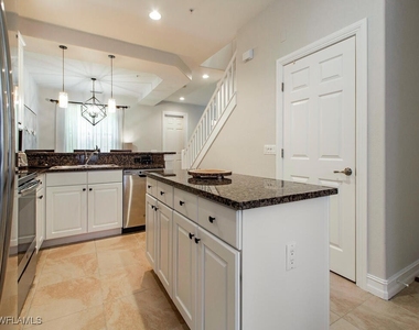 9105 Yuba Lane - Photo Thumbnail 5