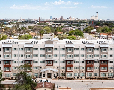 1515 Roosevelt Avenue - Photo Thumbnail 1