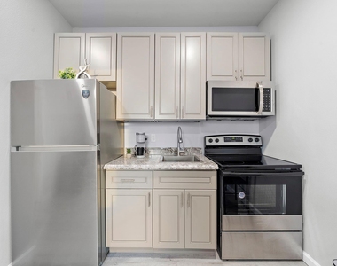 803 Avenue K Unit C, F, G, H - Photo Thumbnail 5