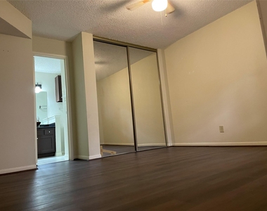 2300 Old Spanish Trail - Photo Thumbnail 5