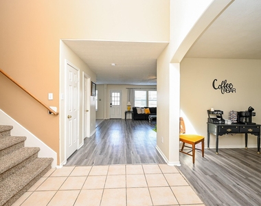 12122 Lucky Meadow Drive - Photo Thumbnail 5