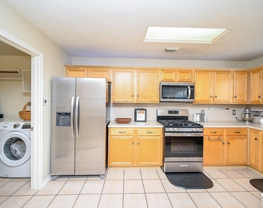 12122 Lucky Meadow Drive - Photo Thumbnail 13