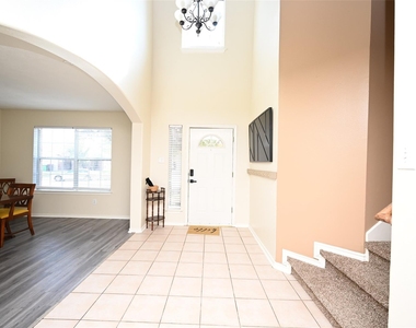 12122 Lucky Meadow Drive - Photo Thumbnail 16