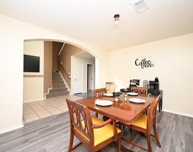 12122 Lucky Meadow Drive - Photo Thumbnail 9