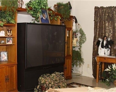 919 Sutton Drive - Photo Thumbnail 1