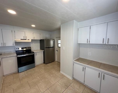 7402 Eastern Circle Drive - Photo Thumbnail 3