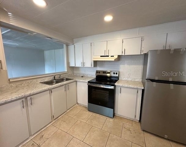 7402 Eastern Circle Drive - Photo Thumbnail 2