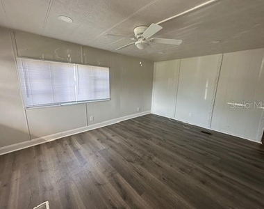 7402 Eastern Circle Drive - Photo Thumbnail 7